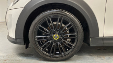 MINI Hatchback 135kW Cooper S Level 2 33kWh 3dr Auto Electric Hatchback